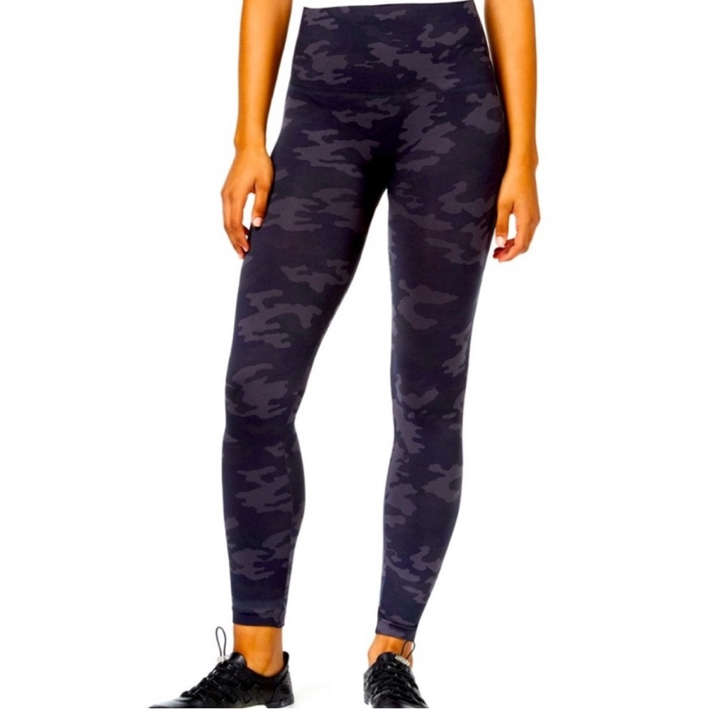 SPANX black and grey camo leggings